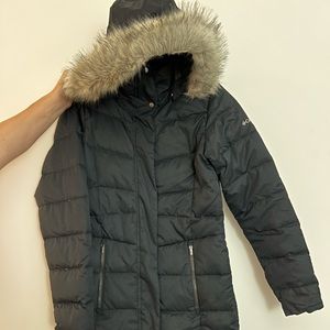 Columbia winter jacket size s, black